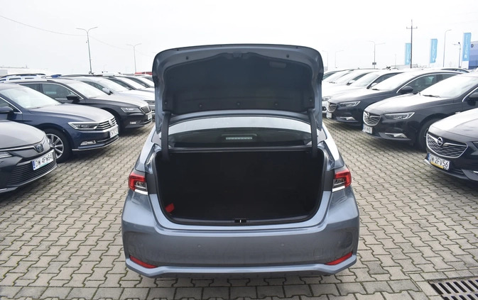 Toyota Corolla cena 79400 przebieg: 99118, rok produkcji 2019 z Nowogard małe 667